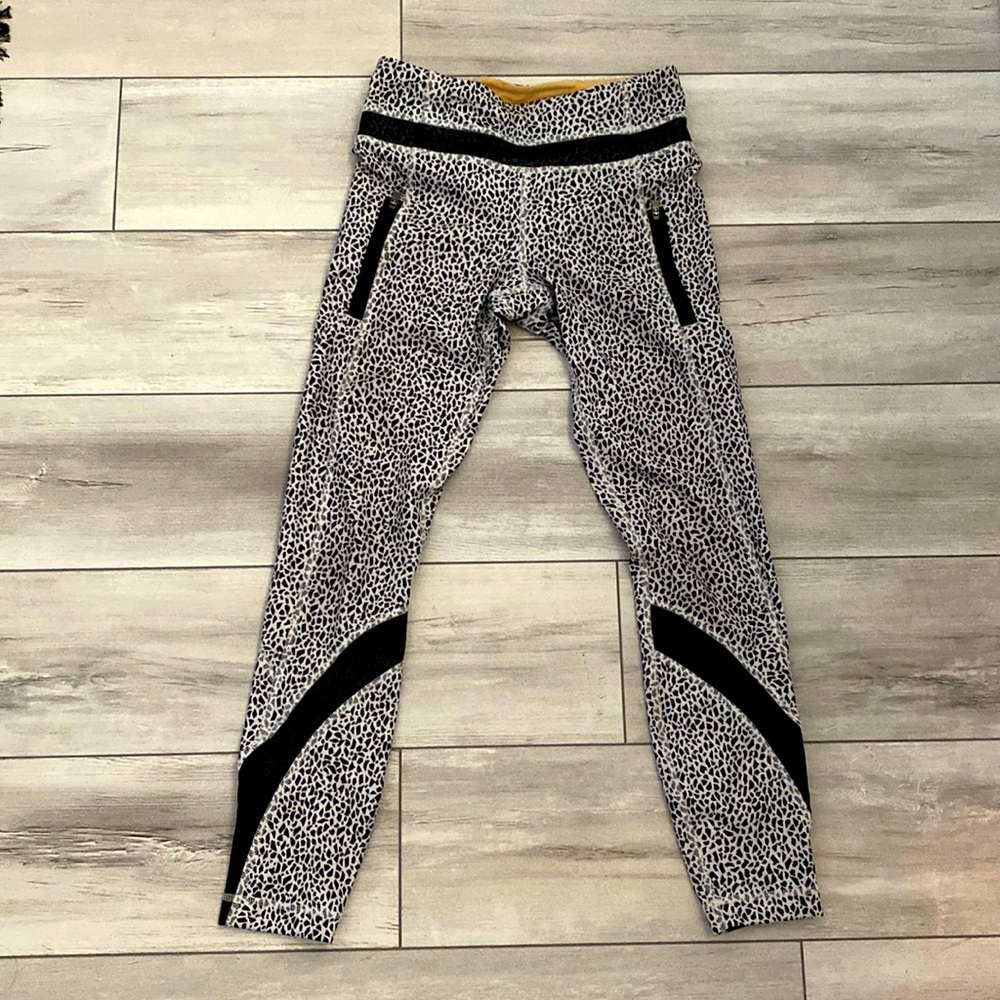 Lululemon leggings size 2